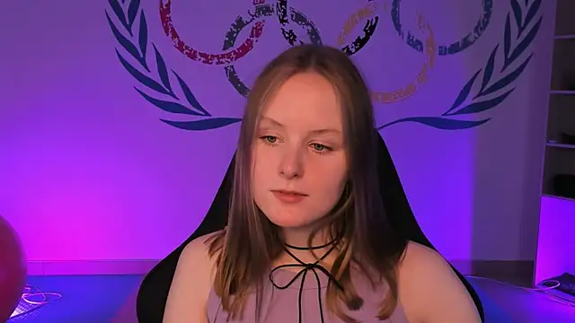 VivienLeeigh online show from 12/03/24, 07:22