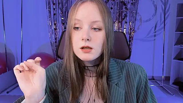 VivienLeeigh online show from 02/16/25, 09:04