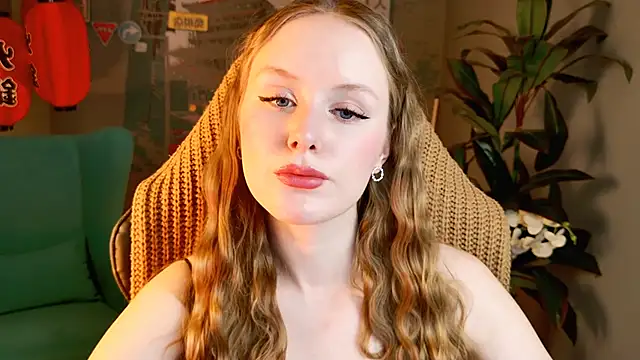 Snapshot of VivienLeeigh chatting on 11/15/25, 09:28 VivienLeeigh online show from 11/15/25, 09:28