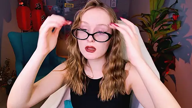 VivienLeeigh online show from 03/19/26, 05:33