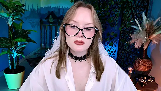 Snapshot of VivienLeeigh chatting on 06/27/26, 05:12 VivienLeeigh online show from 06/27/26, 05:12