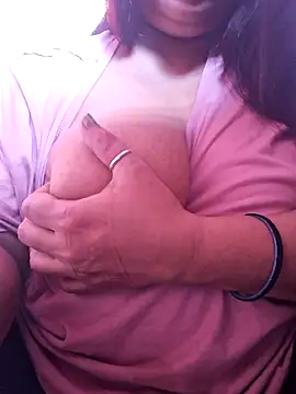 Snapshot of zeevaansari chatting on 10/04/25, 01:47 zeevaansari online show from 10/04/25, 01:47