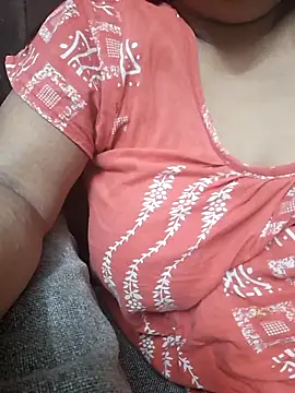 Snapshot of zeevaansari chatting on 10/12/25, 06:18 zeevaansari online show from 10/12/25, 06:18