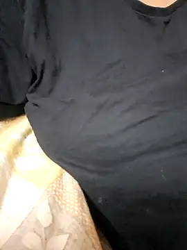 Snapshot of zeevaansari chatting on 10/18/25, 01:34 zeevaansari online show from 10/18/25, 01:34