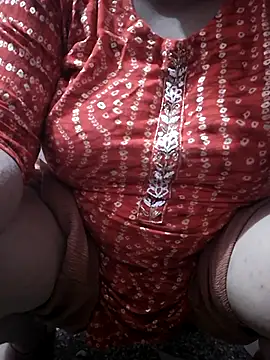 Snapshot of zeevaansari chatting on 10/20/25, 03:01 zeevaansari online show from 10/20/25, 03:01