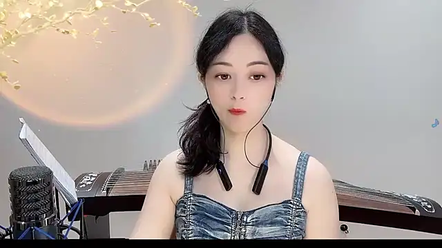 Snapshot of Tian-xin-999 chatting on 09/16/25, 03:02 Tian-xin-999 online show from 09/16/25, 03:02