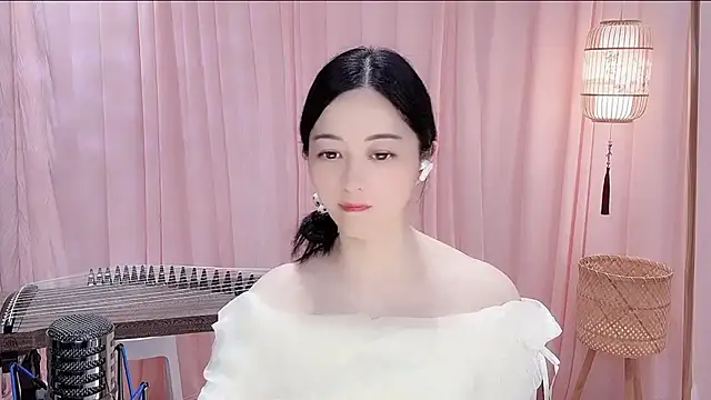 Tian-xin-999 online show from 05/13/26, 04:15