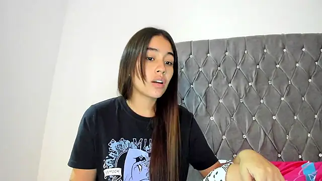AriaMontgomery online show from 01/25/25, 11:34