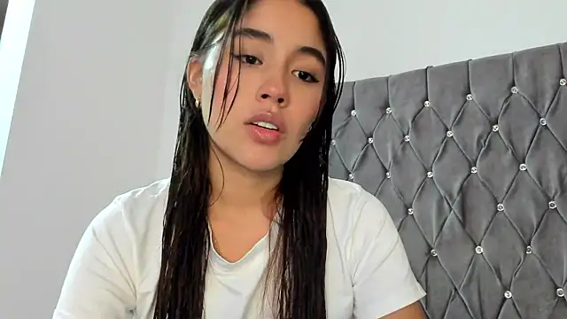 AriaMontgomery online show from 01/27/25, 05:47