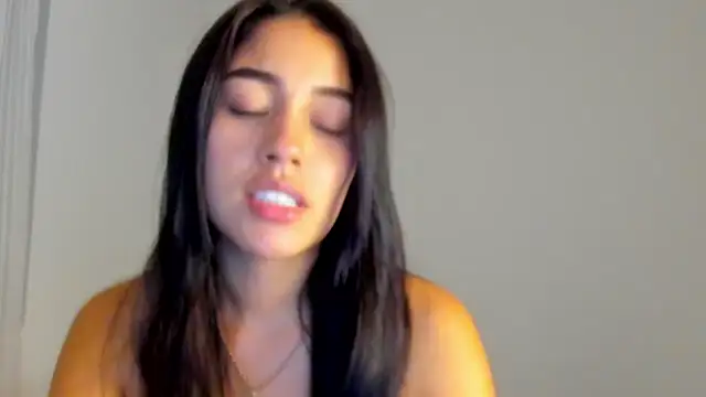AriaMontgomery online show from 06/20/26, 07:44