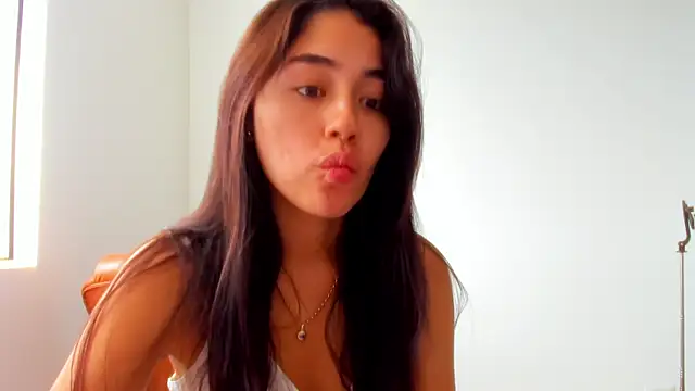 AriaMontgomery online show from 07/04/26, 07:53
