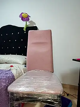 little mavi online show from 02/23/25, 04:17