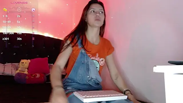 holy juli online show from 01/29/25, 08:40