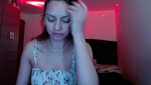 holy juli online show from 06/09/26, 03:29