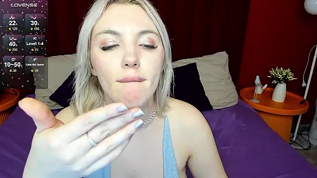 Fluffy Monica online show from 12/02/24, 04:20