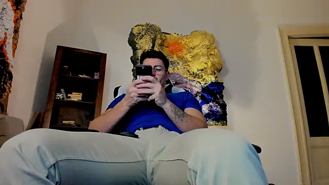 JulianDylan online show from 01/14/25, 04:25
