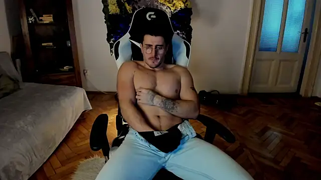 JulianDylan online show from 01/20/25, 10:18