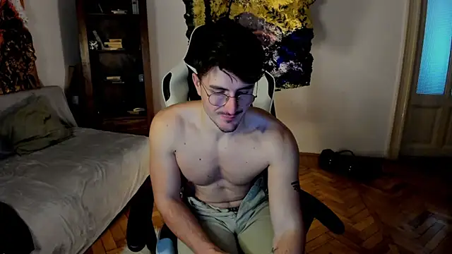 JulianDylan online show from 01/21/25, 10:41