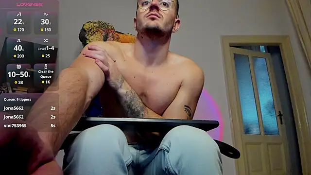JulianDylan online show from 01/25/25, 07:38
