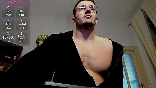 JulianDylan online show from 02/05/25, 10:41
