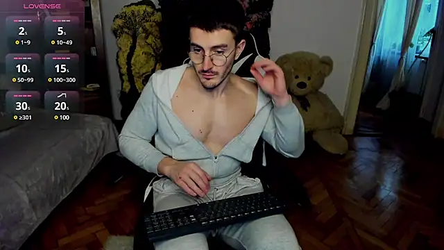 JulianDylan online show from 02/10/25, 11:46