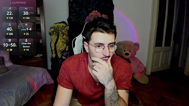 JulianDylan online show from 02/13/25, 05:26