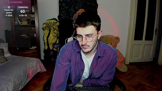 JulianDylan online show from 02/14/25, 05:19