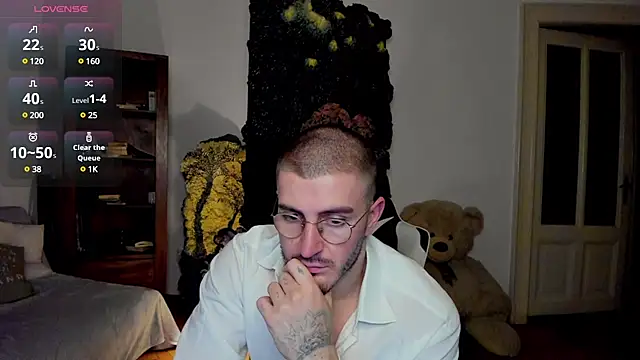 JulianDylan online show from 02/21/25, 04:40