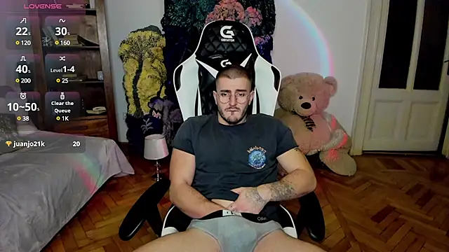 JulianDylan online show from 02/21/25, 09:11