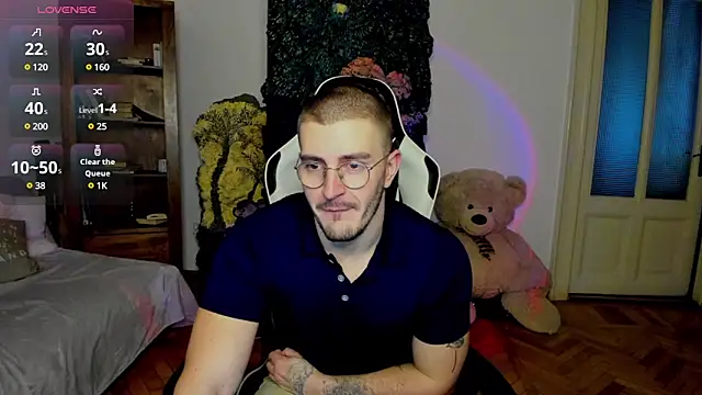 JulianDylan online show from 02/24/25, 05:54
