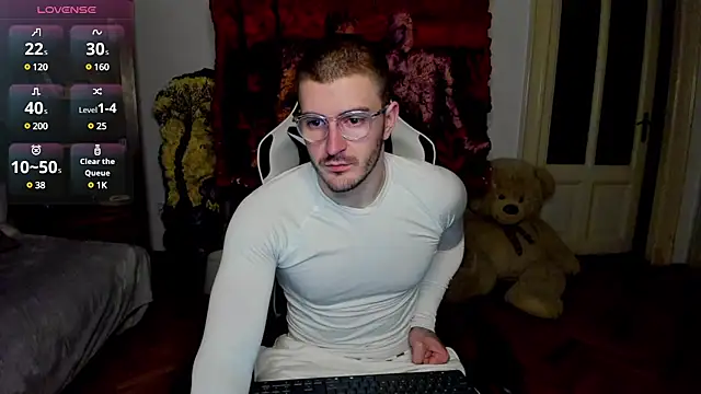 JulianDylan online show from 03/04/25, 04:06