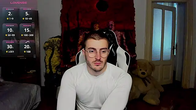 JulianDylan online show from 03/04/25, 10:13
