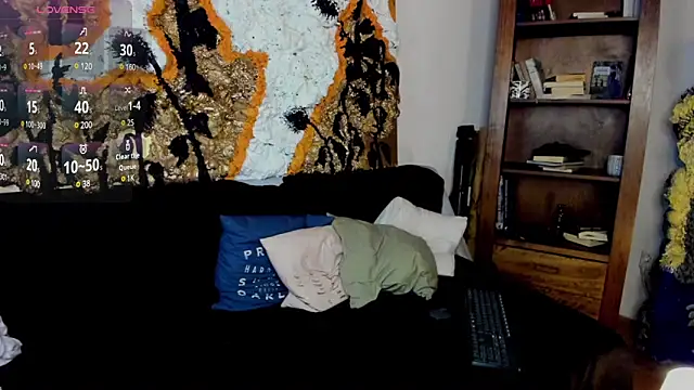 JulianDylan online show from 03/21/25, 07:22