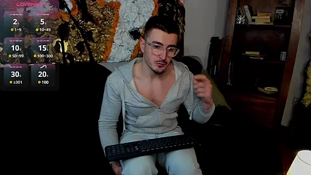 JulianDylan online show from 03/21/25, 10:28