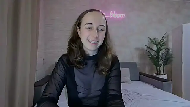 Anika bloom online show from 01/29/25, 06:43