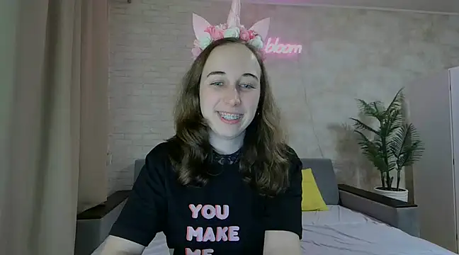 Anika bloom online show from 01/30/25, 06:24