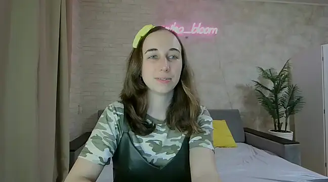 Anika bloom online show from 02/01/25, 02:47