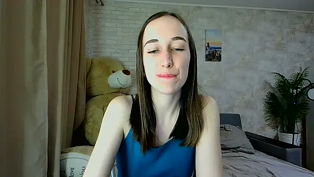 Snapshot of Anika_bloom chatting on 02/08/26, 07:45 Anika bloom online show from 02/08/26, 07:45