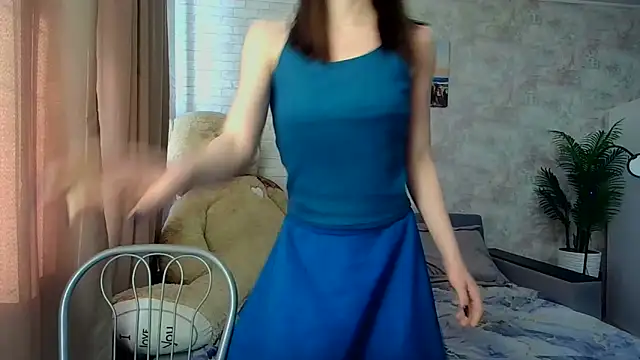 Snapshot of Anika_bloom chatting on 03/15/26, 10:10 Anika bloom online show from 03/15/26, 10:10
