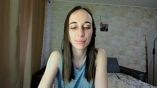 Snapshot of Anika_bloom chatting on 04/06/26, 04:46 Anika bloom online show from 04/06/26, 04:46