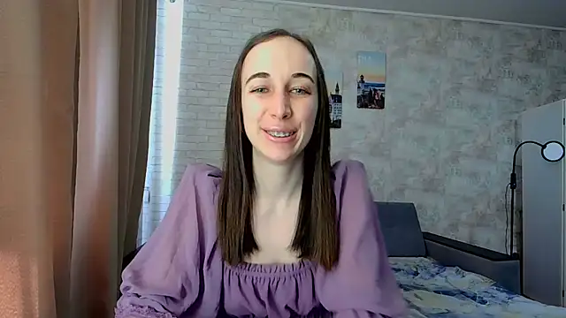 Snapshot of Anika_bloom chatting on 04/11/26, 10:08 Anika bloom online show from 04/11/26, 10:08