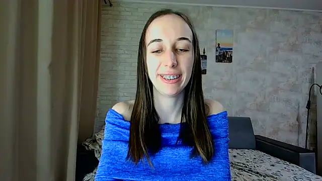 Snapshot of Anika_bloom chatting on 04/26/26, 05:32 Anika bloom online show from 04/26/26, 05:32