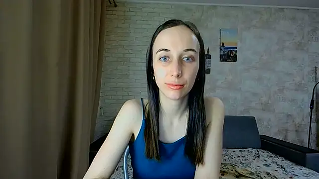 Snapshot of Anika_bloom chatting on 05/11/26, 08:17 Anika bloom online show from 05/11/26, 08:17