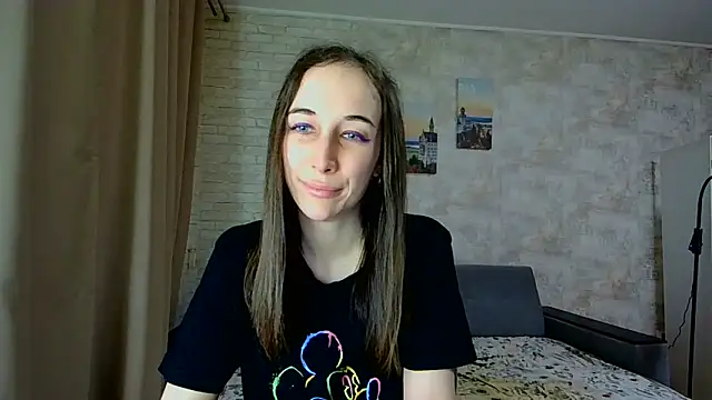 Snapshot of Anika_bloom chatting on 05/12/26, 11:35 Anika bloom online show from 05/12/26, 11:35