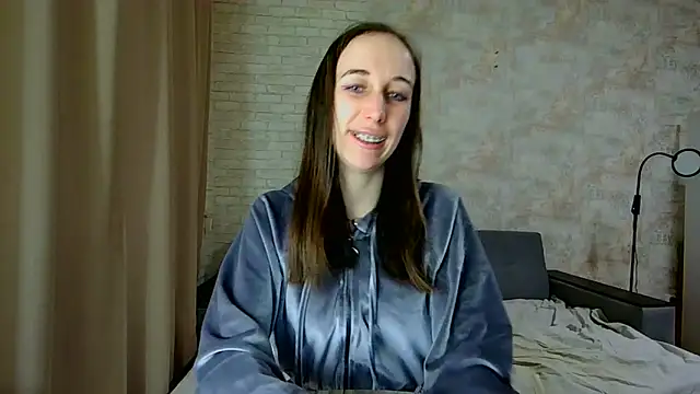 Snapshot of Anika_bloom chatting on 05/29/26, 09:13 Anika bloom online show from 05/29/26, 09:13