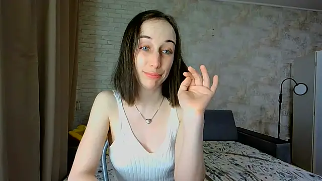Anika bloom online show from 07/05/26, 07:21