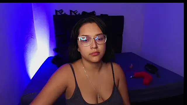 EmilySavvato online show from 01/05/25, 04:58