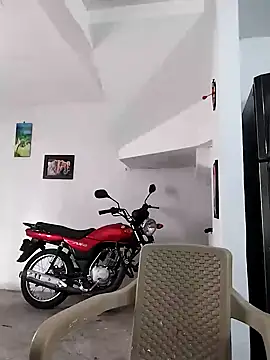 Snapshot of King_russo chatting on 09/18/25, 06:32 King russo online show from 09/18/25, 06:32