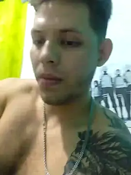 Snapshot of King_russo chatting on 09/30/25, 02:27 King russo online show from 09/30/25, 02:27