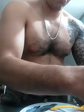 Snapshot of King_russo chatting on 11/06/25, 02:29 King russo online show from 11/06/25, 02:29